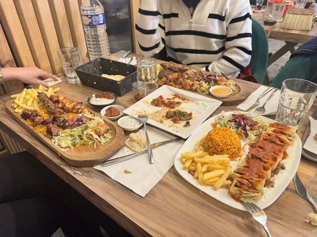 GOLD GRILL KEBAB_Bobigny_slider_image_3