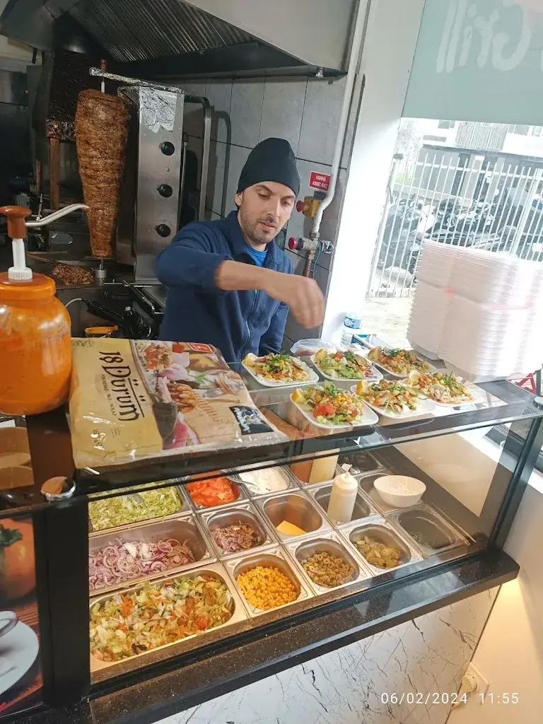 Riyad Malik_Planet İstanbul_Bobigny_review