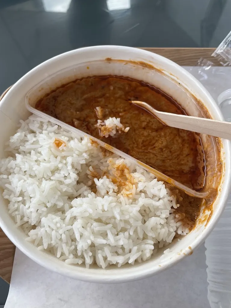 axelle jobron_African Cantine_Bobigny_review