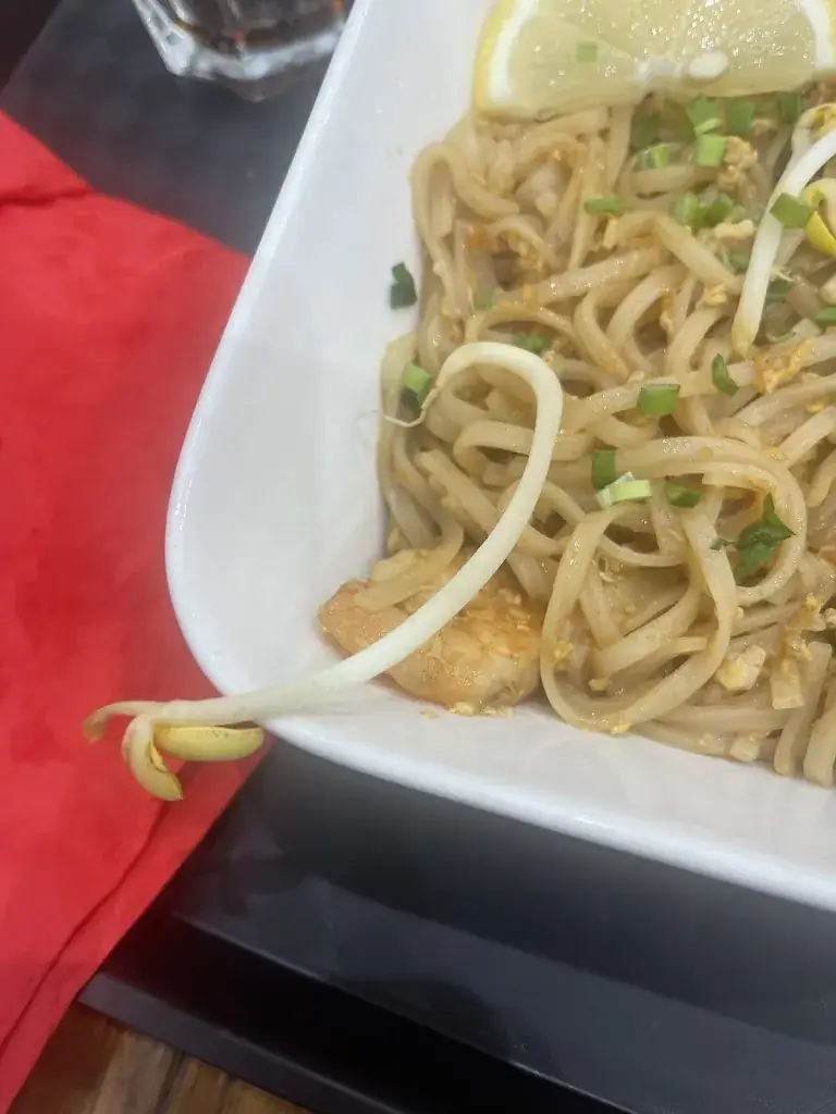 S Z_Htai_Bobigny_review