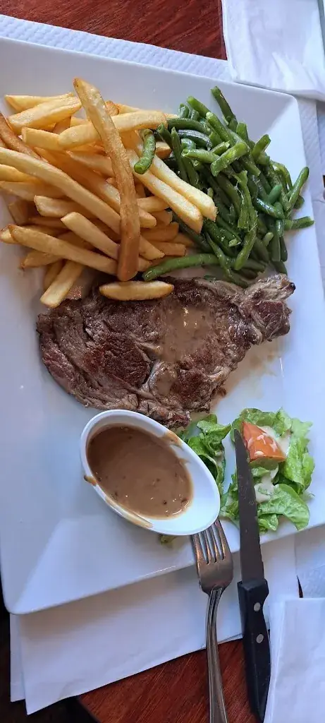 Cindy M._Espace Farmento_Bobigny_review