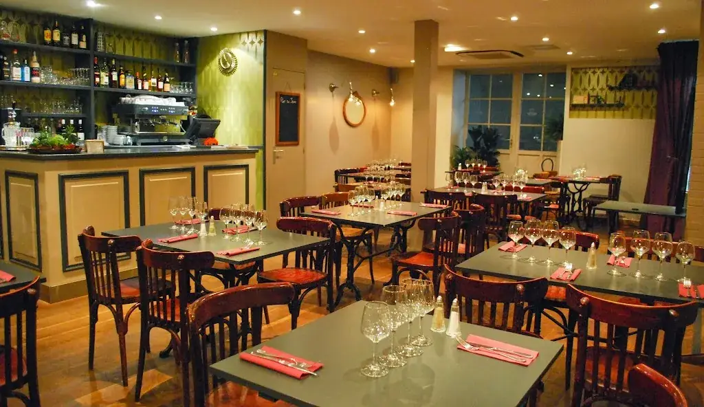 Bistrot Côté Seine restaurant in Bougival