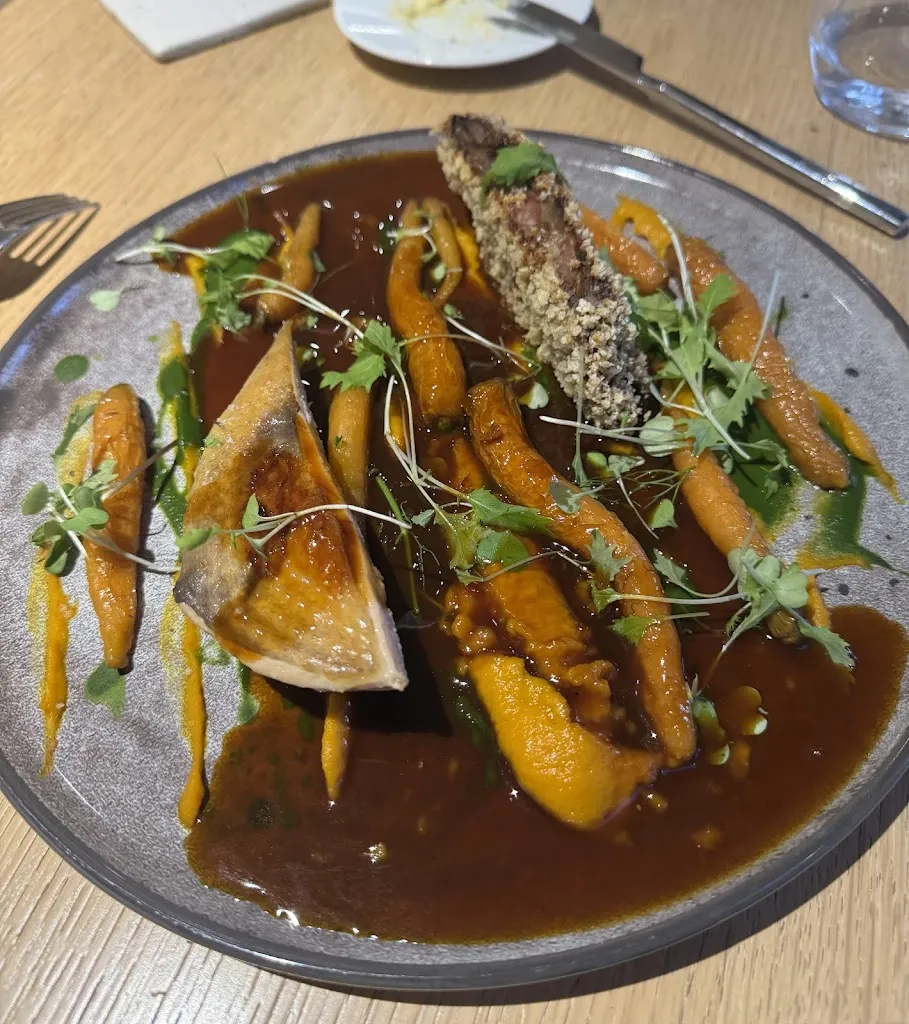 1nu. Kub0_Le Camélia_Bougival_review