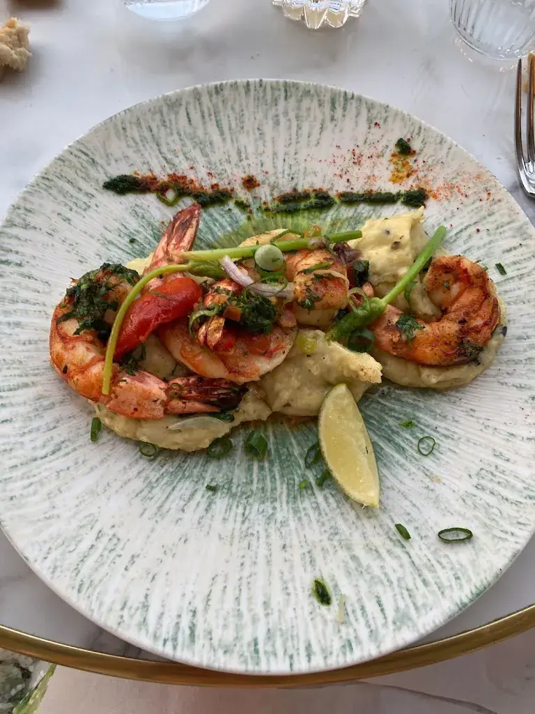 Elly Habt_La Maison Louveciennes_Louveciennes_review