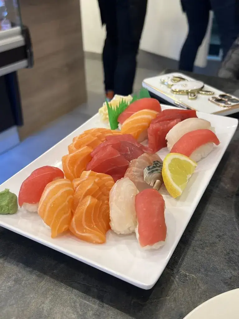 alex huang_Arc-en-ciel_Bougival_review