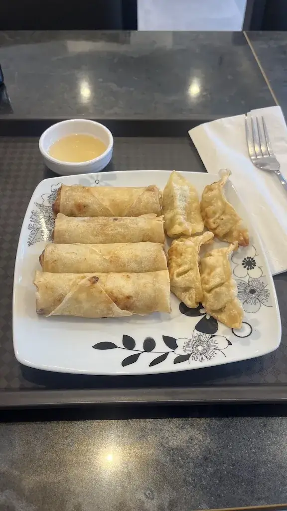 Yasmin El Gataa_Arc-en-ciel_Bougival_review