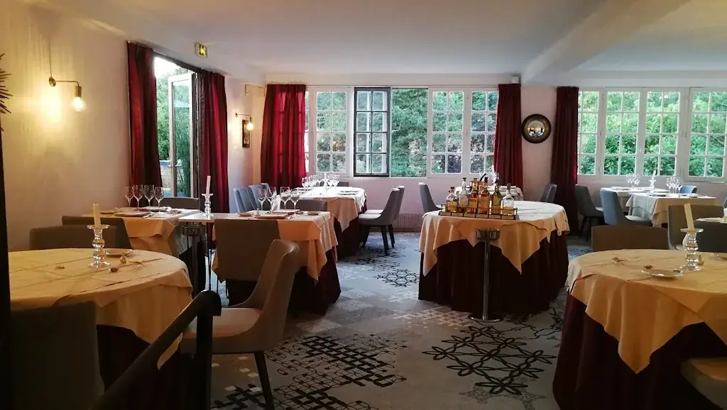 Aux Chandelles_Louveciennes_slider_image_1