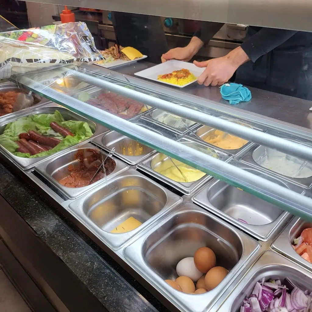 Le Phénomènale restaurant in Bougival