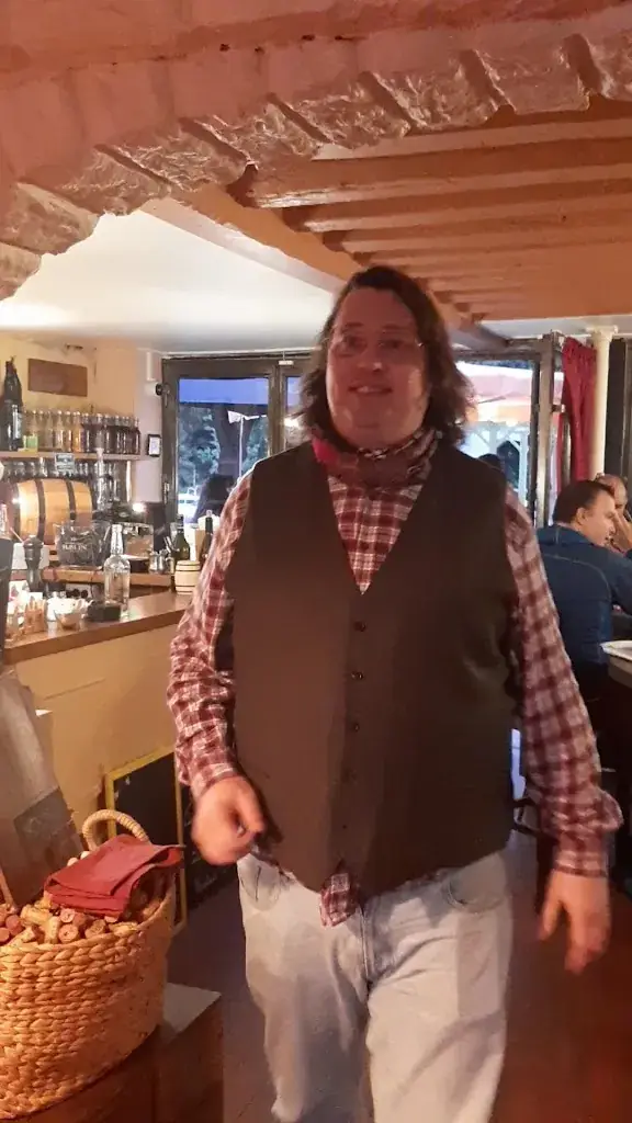 Le Porc Marly_Port-Marly_slider_image_2