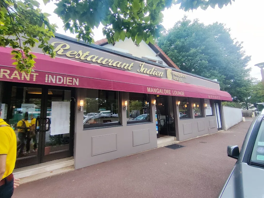 Rajesh Nirhali_Mangalore Lounge_Celle-Saint-Cloud_review