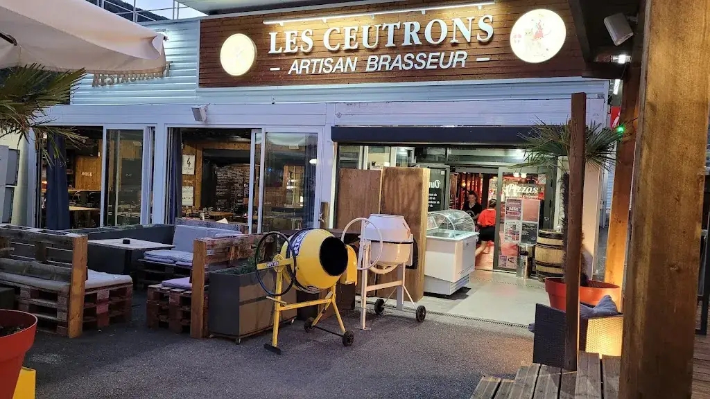 Brasserie Les Ceutrons restaurant in 73210