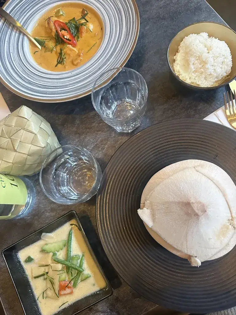 Laurene Menetre_Restaurant Ô Coco'ttes, Thaï Cuisine LCSC_Celle-Saint-Cloud_review