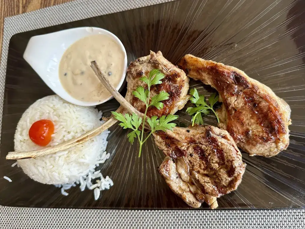 Restaurant LE CHENE_Bondy_slider_image_3