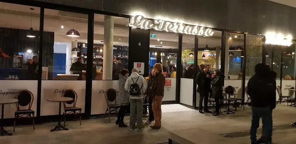 la terrasse Bondy restaurant in Bondy