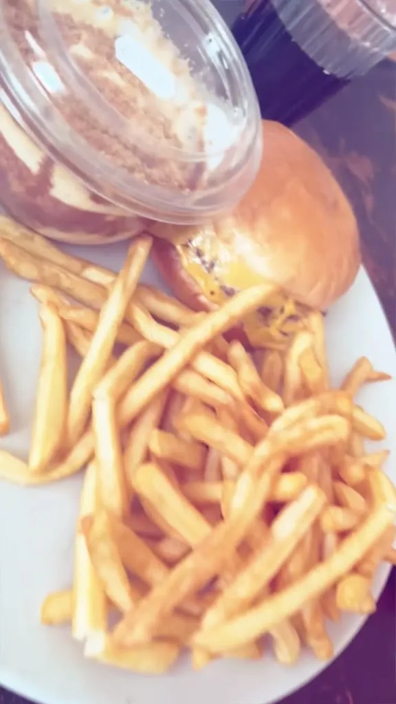 Pricop Inna_Le 129 Ter_Bondy_review