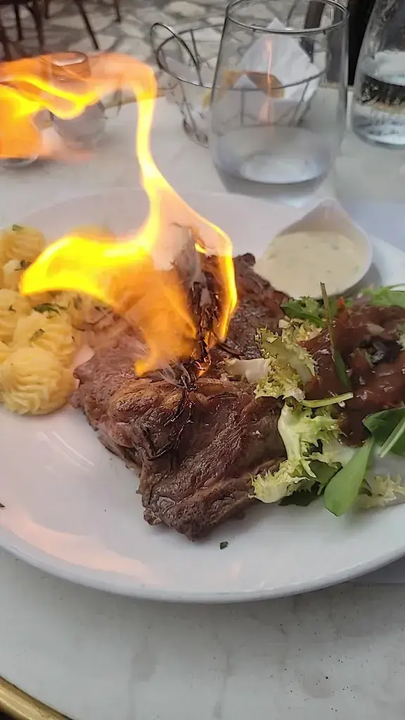 Restaurant Brasserie l'inédit_Bondy_slider_image_2