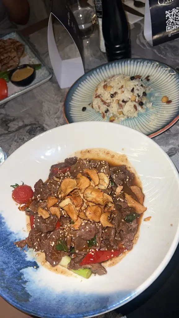 Elaa A_Qamar_Bondy_review