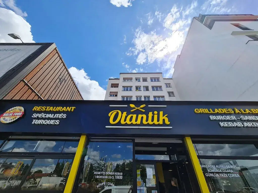 Otantik Restaurant_Bondy_slider_image_3