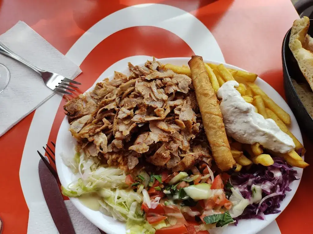 Eliza_Bondy_slider_image_2