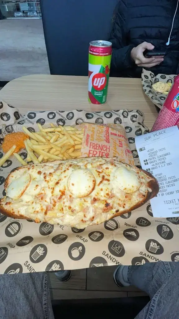 BILAL EL HALIMI_Le mustang_Bondy_review