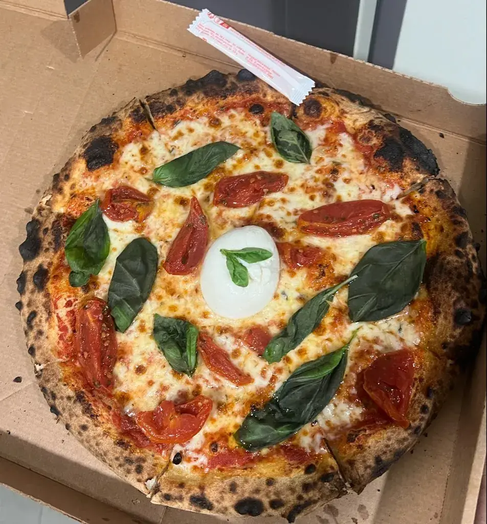 Amine Aldulamy_L'italien du coin_Brou-sur-Chantereine_Bewertung