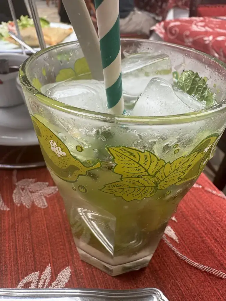 Taleb Sarra_Le Punjab_Carrières-sous-Poissy_review