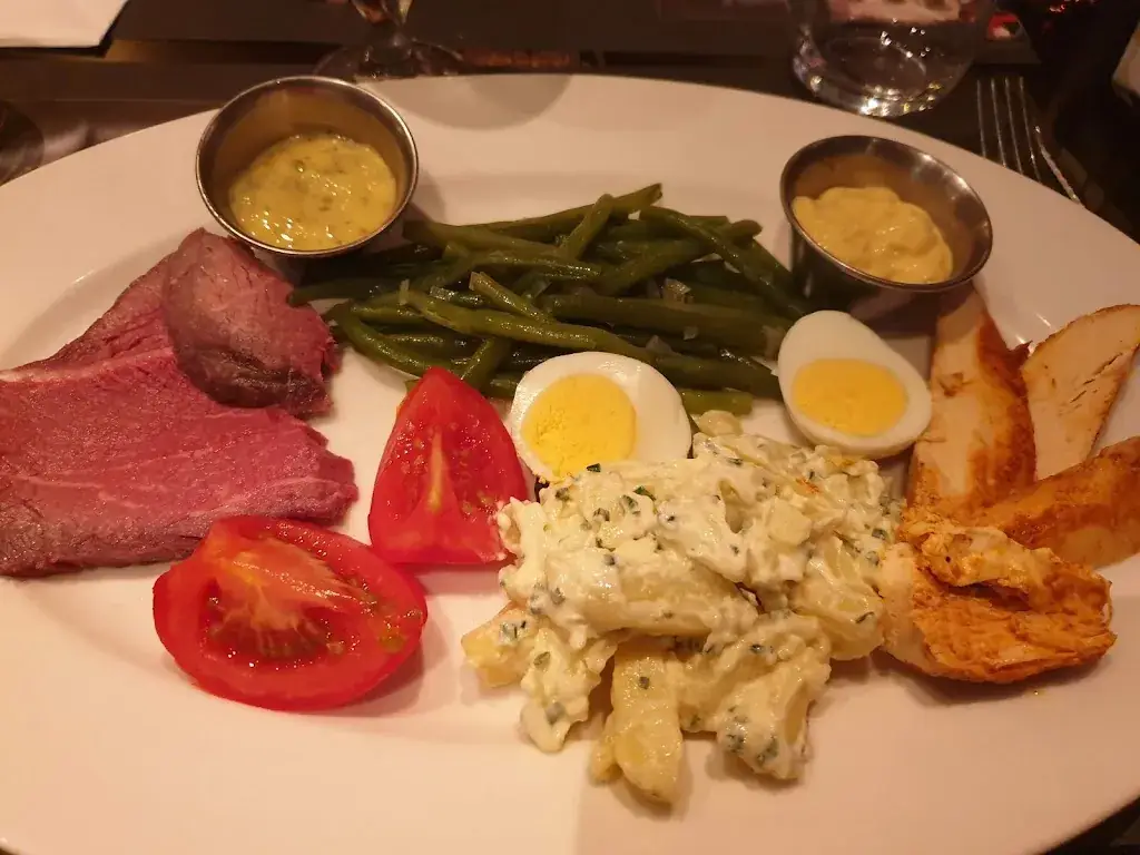 Clement Sim_Au Bureau - Pub et Brasserie_Brétigny-sur-Orge_review