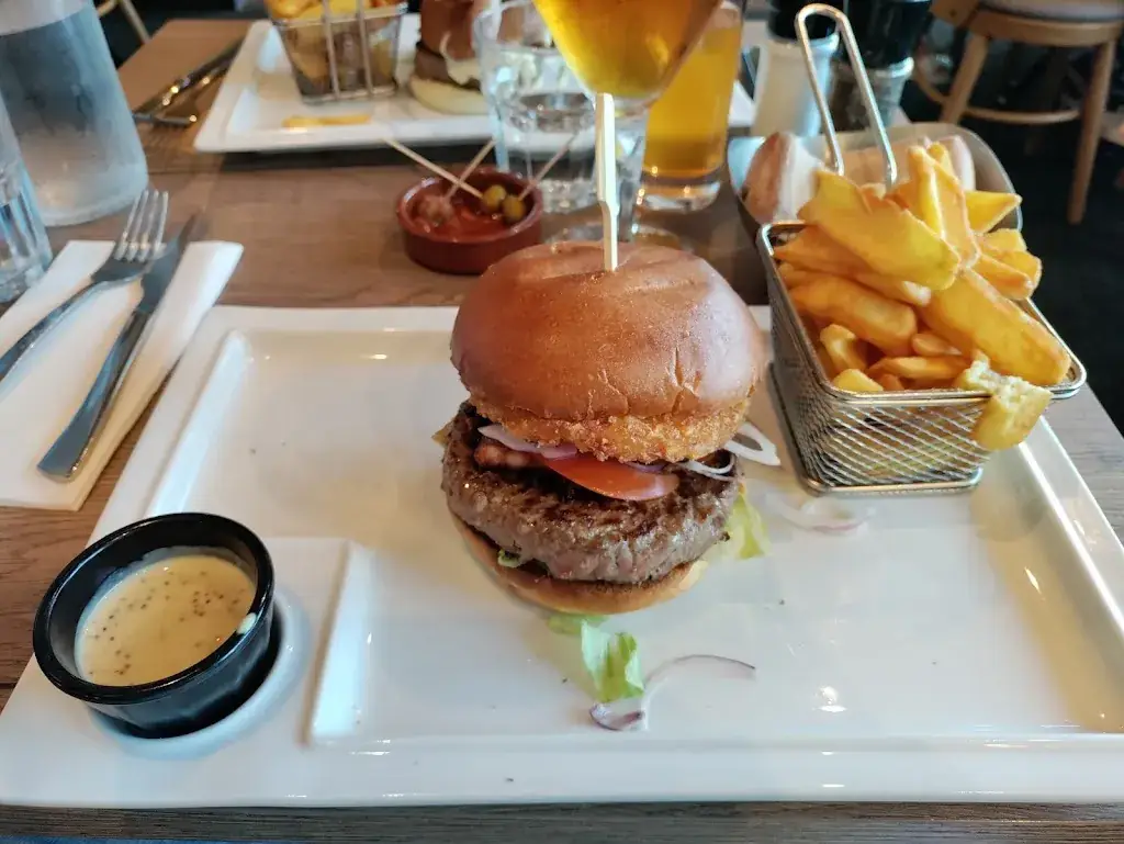 Arthur Molines_L'ENTRE POT'ES Brétigny sur Orge_Brétigny-sur-Orge_recensione