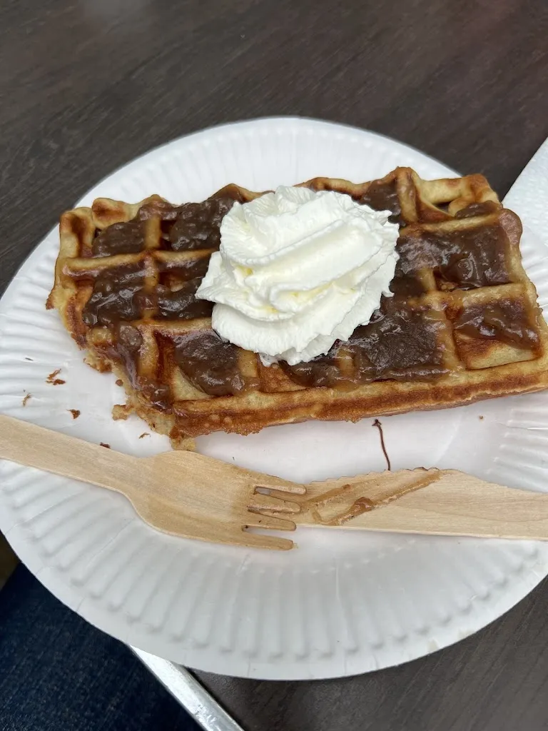 Jason Gainor_Le Chalet du Lac_Saint-Michel-sur-Orge_review