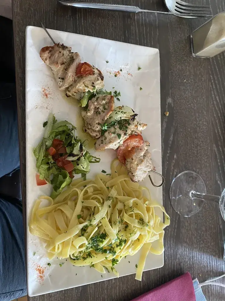 Lionel Petit_Le Colombier_Plessis-Pâté_review