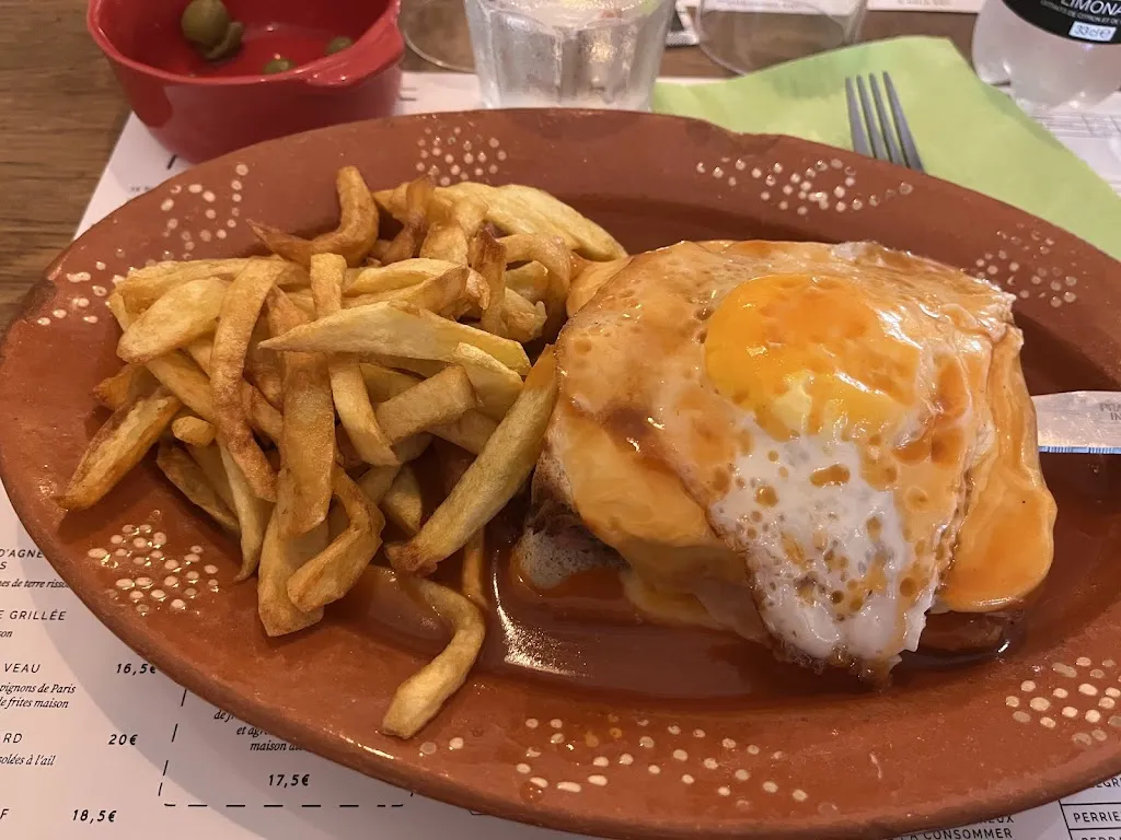 Catherine Lam_As Manas_Brie-Comte-Robert_review