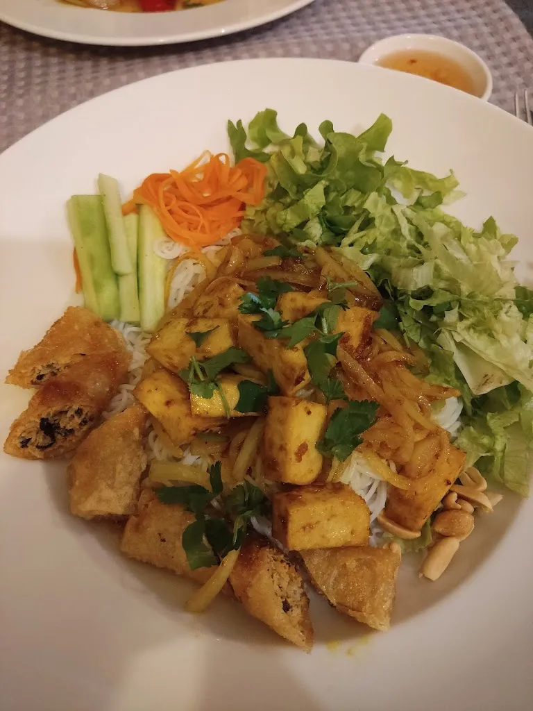 Jessica Alleno_Le P'tit Vietnam_Brie-Comte-Robert_review