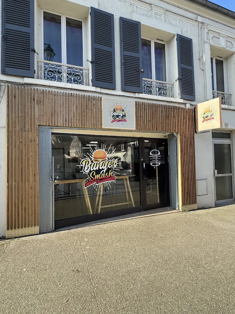 Bunger’Smash_Brie-Comte-Robert_slider_image_1