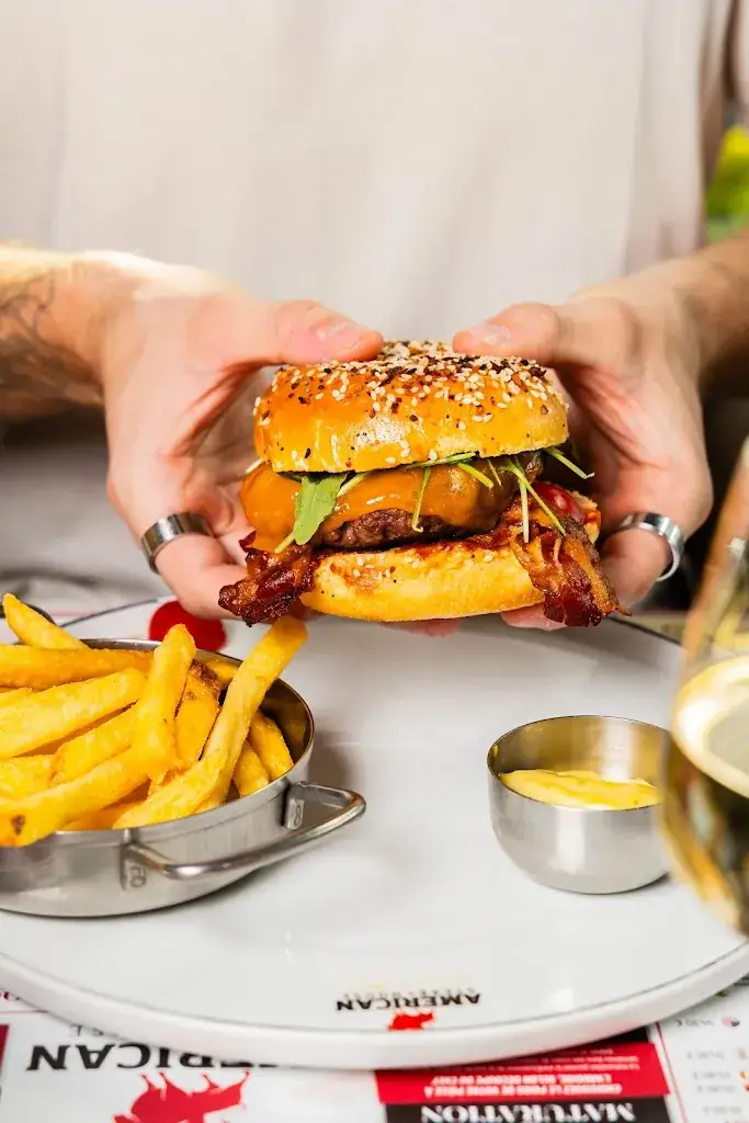 American Steak House Servon_Servon_slider_image_3