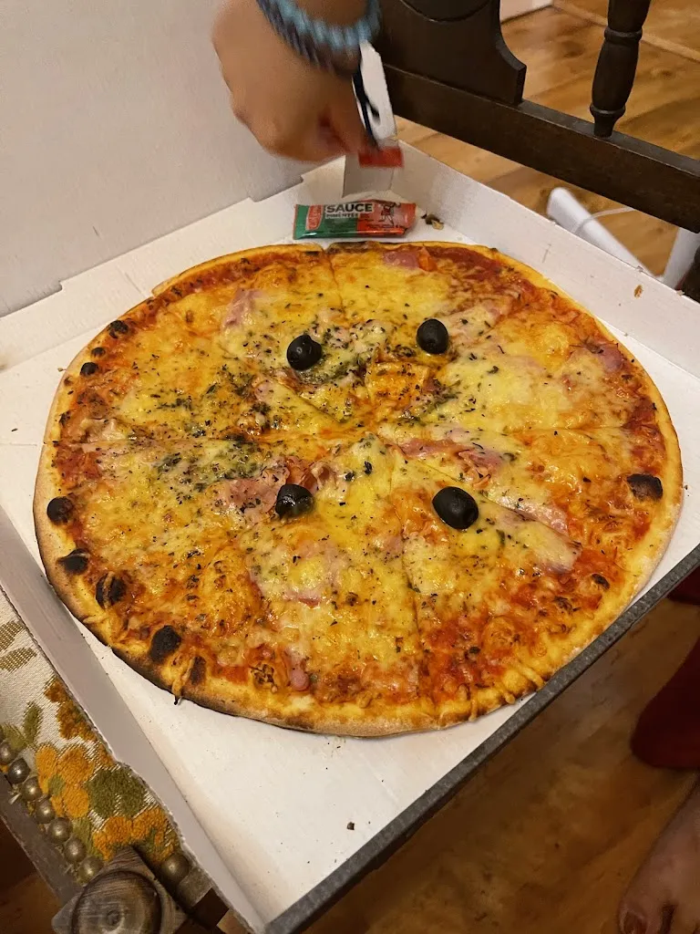 Matin Shakurov_Le Monde Des Pizzas_Donzère_recensione