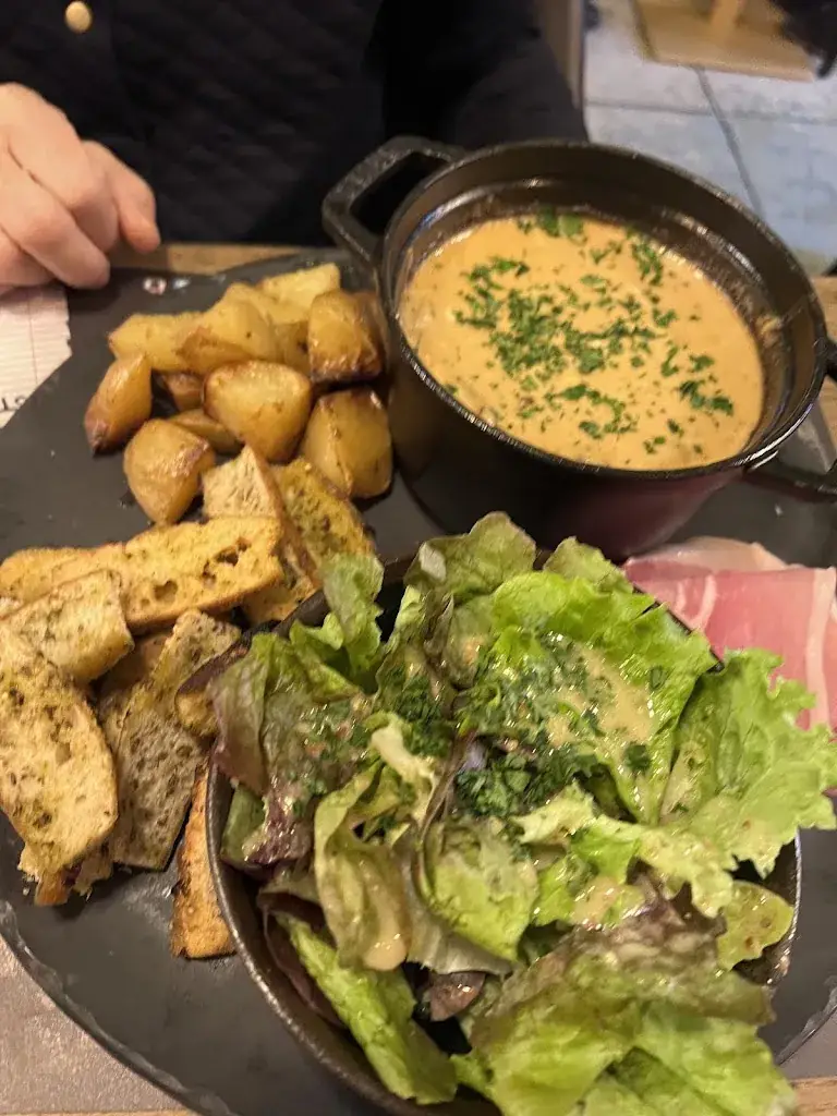 Eric Recchia_L'Usine Santeny_Santeny_review