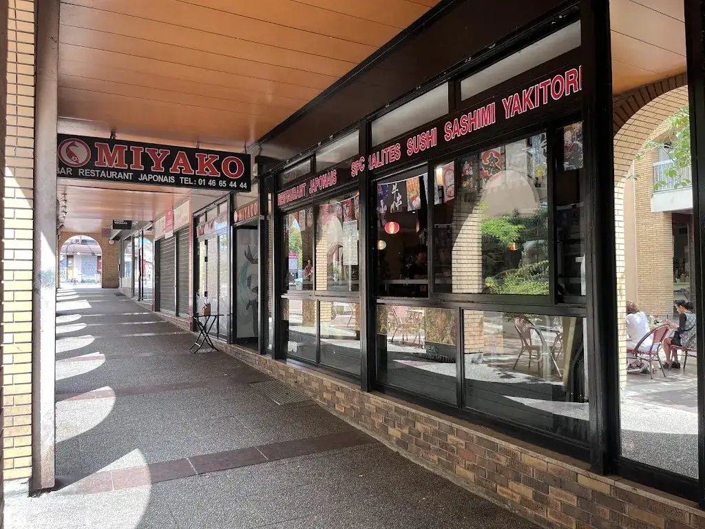 Miyako_Cachan_slider_image_1