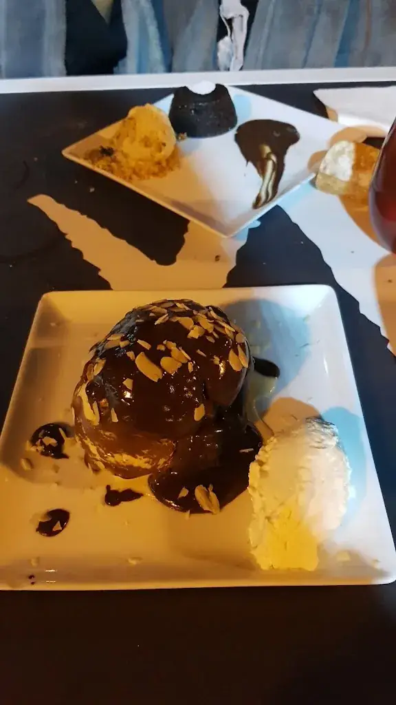 Christina Yoo Kyung Kim_Le Millésime du Port_Cergy_recensione