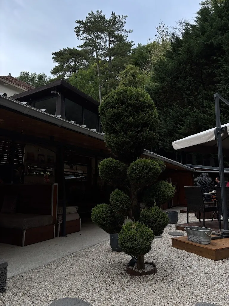 Loukina_L'Ermitage | Bar Chalifert  | Traiteur Evénementiel_Chalifert_review