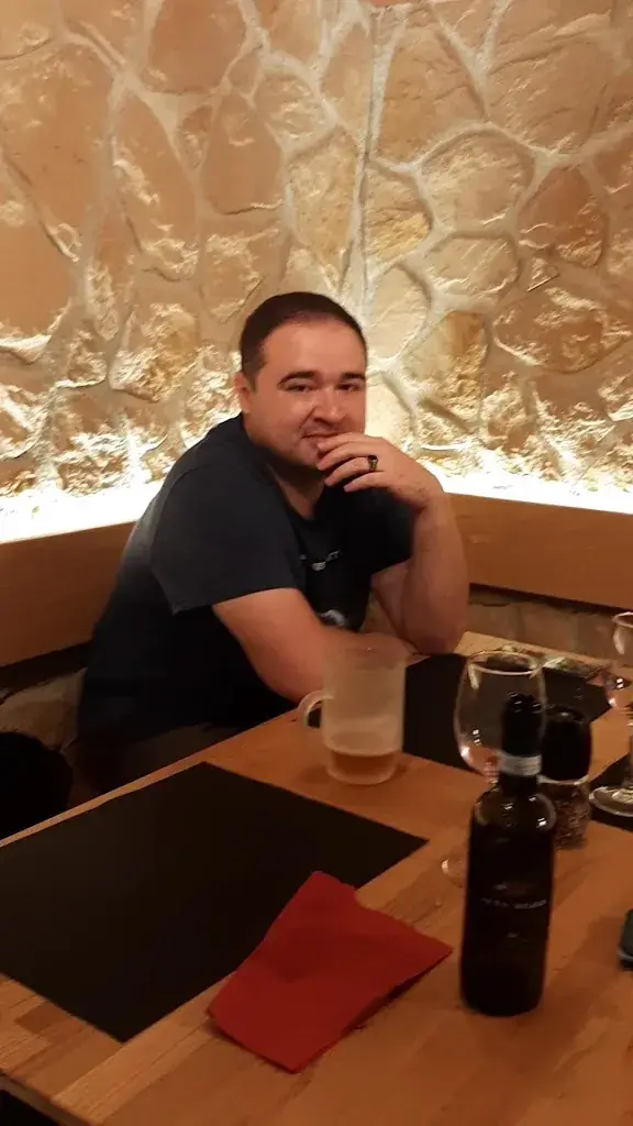 La Piazza Ristorante Pizzeria_Bussy-Saint-Georges_slider_image_2