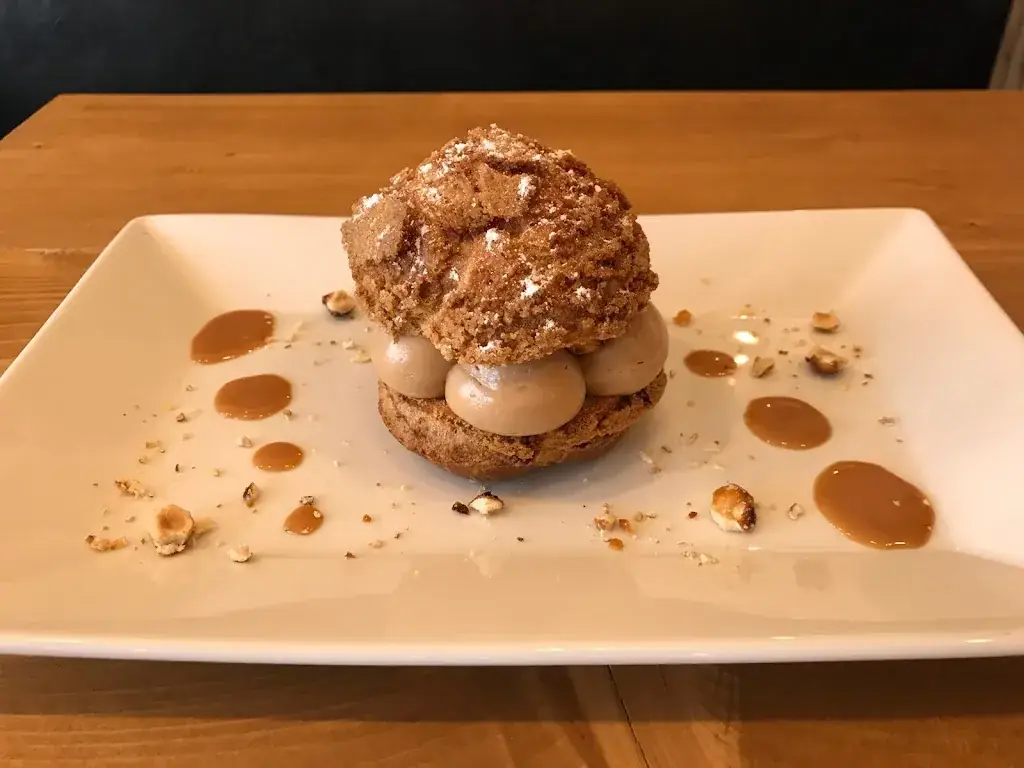 Chai Saint-Georges_Bussy-Saint-Georges_slider_image_3