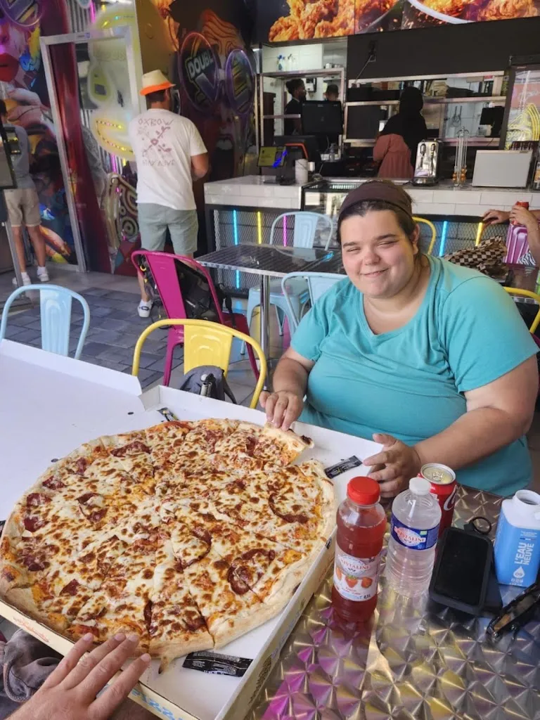 Julia Figueiredo_Double XL - Bussy-Saint-Georges_Bussy-Saint-Georges_review