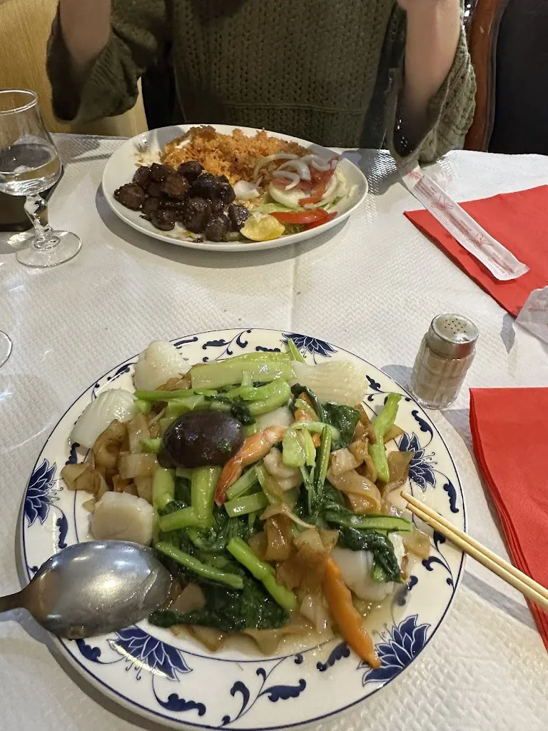 The Greenston Thonglor Residence_Villa de Bussy_Bussy-Saint-Georges_review