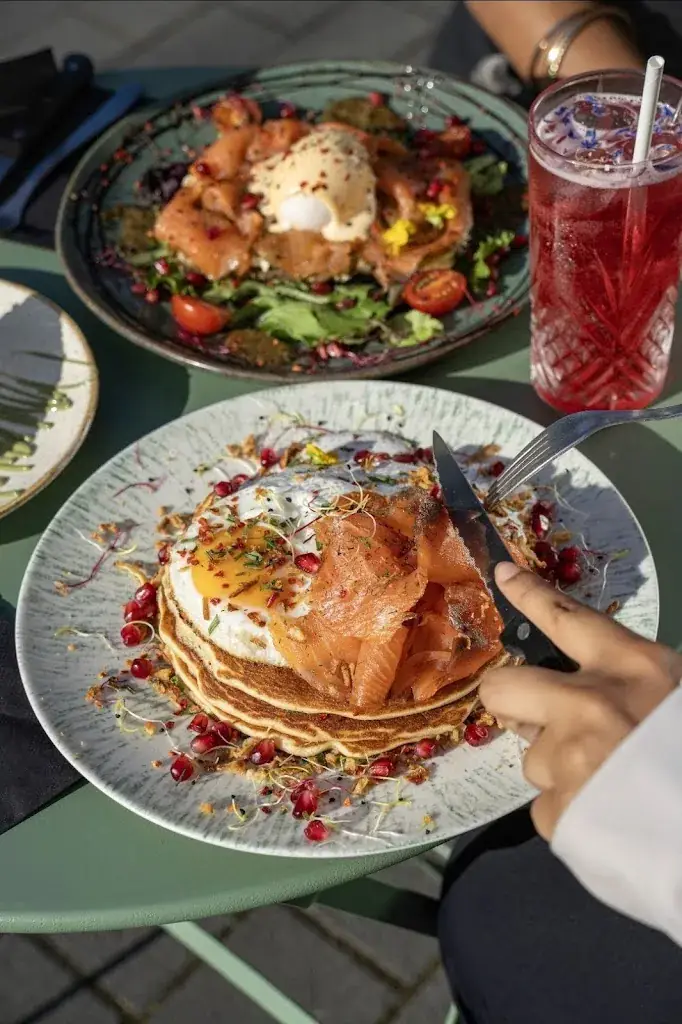 Amanah - Coffee & Restaurant_Bussy-Saint-Georges_slider_image_3