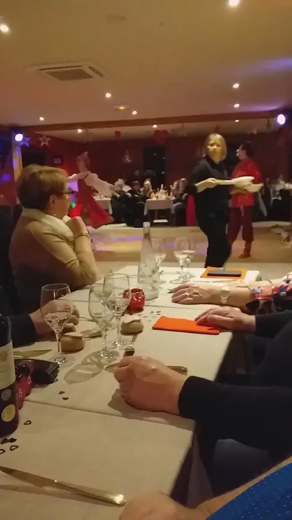 Le Chalet Du Moulin_Chailly-en-Bière_slider_image_2