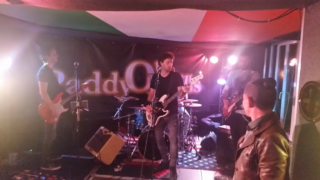 Paddy Rock_Chailly-en-Bière_slider_image_2