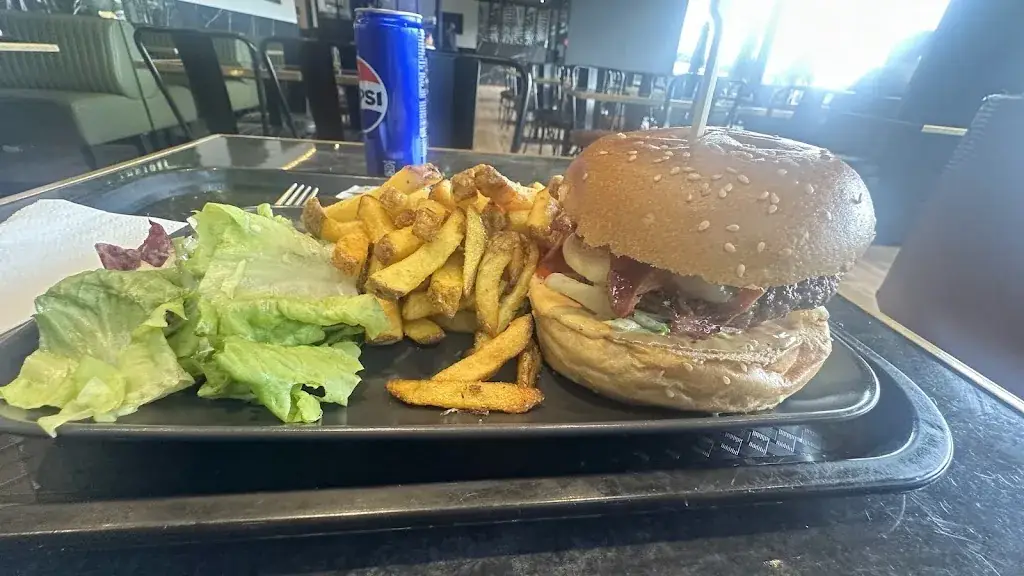 MAMA FACTORY_Buchelay_slider_image_3