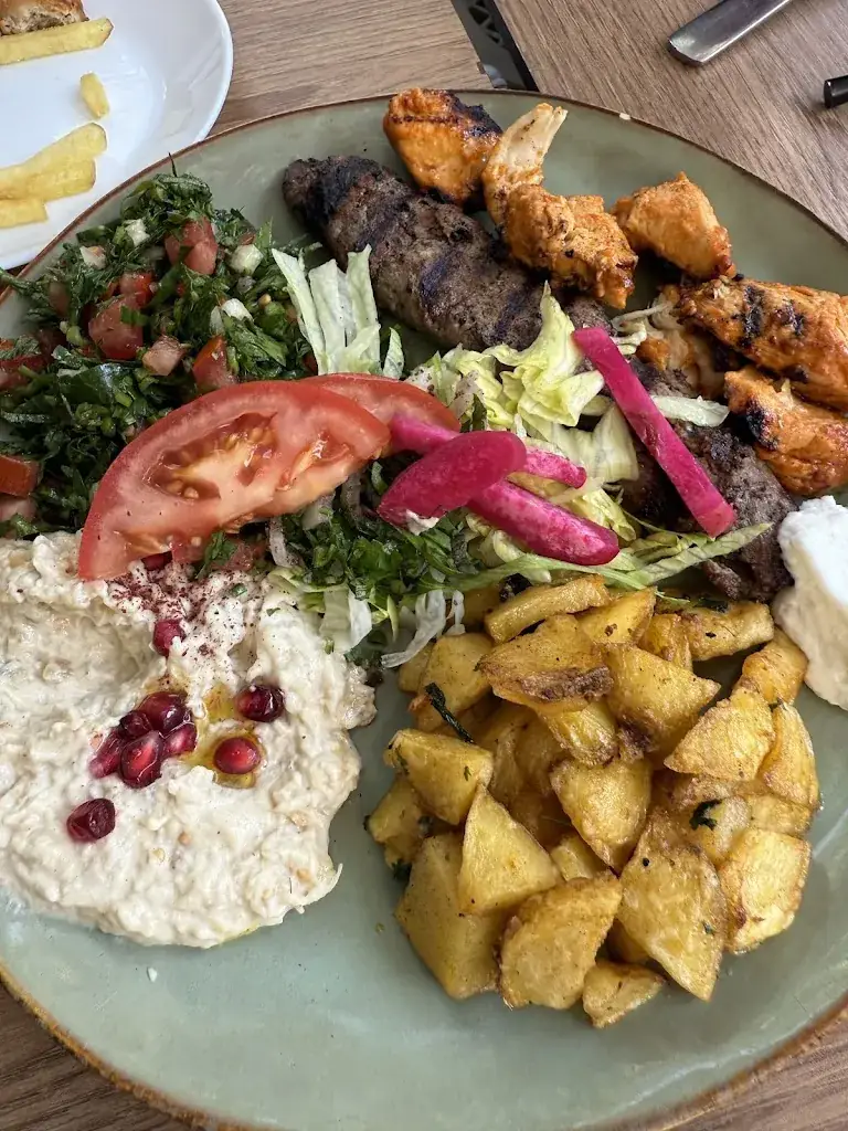 Greg Berguig_JOUD RESTAURANT_Mantes-la-Jolie_review