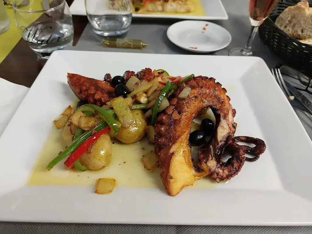 Menu_La Rivière_Carrières-sur-Seine_image_5