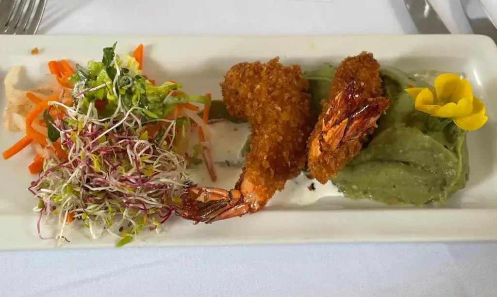 Christine Léon_Le Carrillon_Carrières-sur-Seine_review